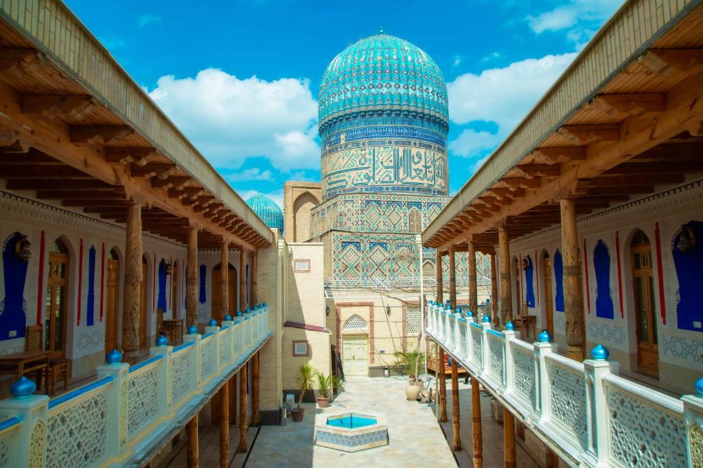 Samarkand - Bibikhanum Hotel 3*