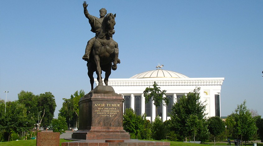 Amir Temur Square