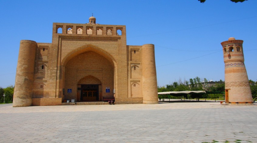 Mausoleum of Sayfiddin Boxarziy — photo 1